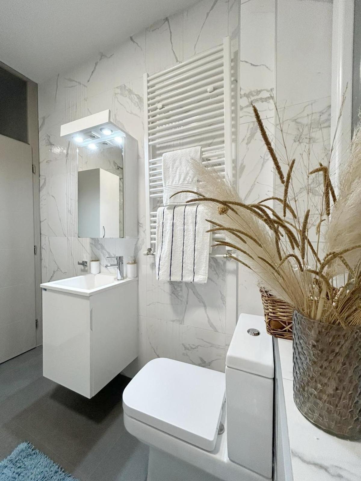 The Circle Apartment Скопье Экстерьер фото