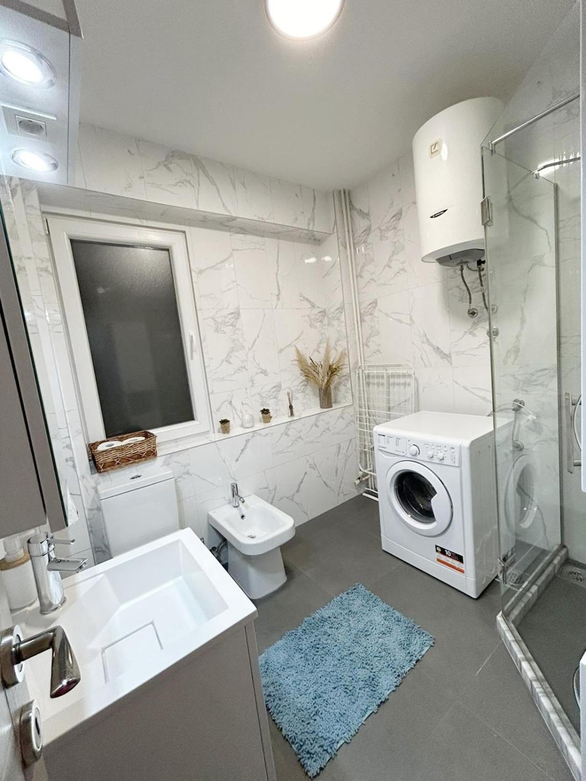 The Circle Apartment Скопье Экстерьер фото